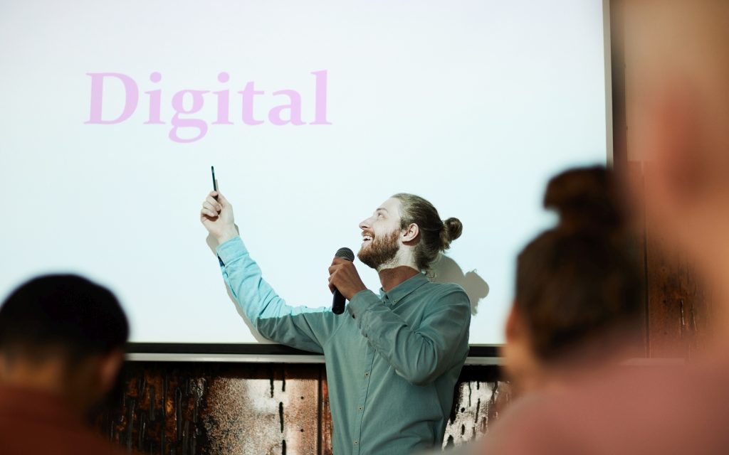 A magyar gazdaság fellendülését oktatási programján keresztül segíti a Google