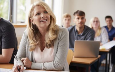Felnőttképzési támogatásra pályázhatnak a cégek