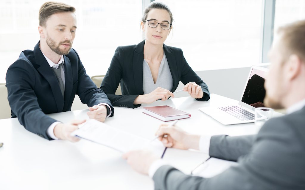 Büdzsétervezés: akár 10-15 százalékot is spórolhatnak a cégek, ha versenyeztetik alvállalkozóikat!