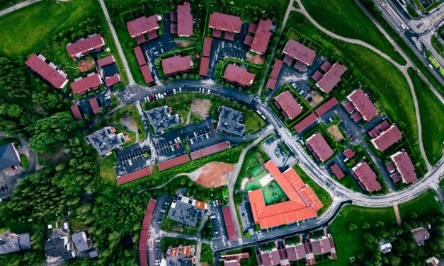 Varga Mihály: 1800 milliárd forintra pályázhatnak a települések